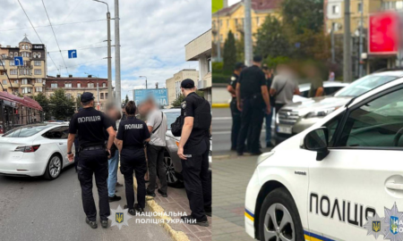 У Франківську молодик показував макет зброї з авто