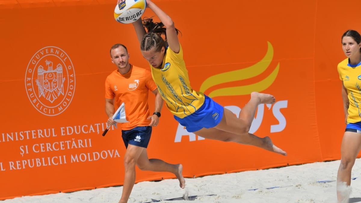 23-24 серпня у столиці Молдови Кишиневі проходив чемпіонат Європи з пляжного регбі серед жінок. У складі збірної України виступала вихованка івано-франківського регбі Єлизавета Гітальчук і зробила свій внесок у вдалий виступ команди