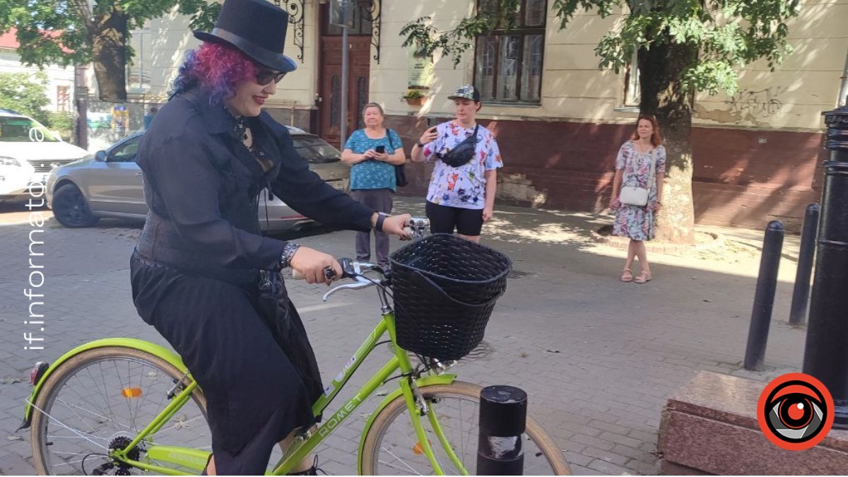 Велопарад дівчат