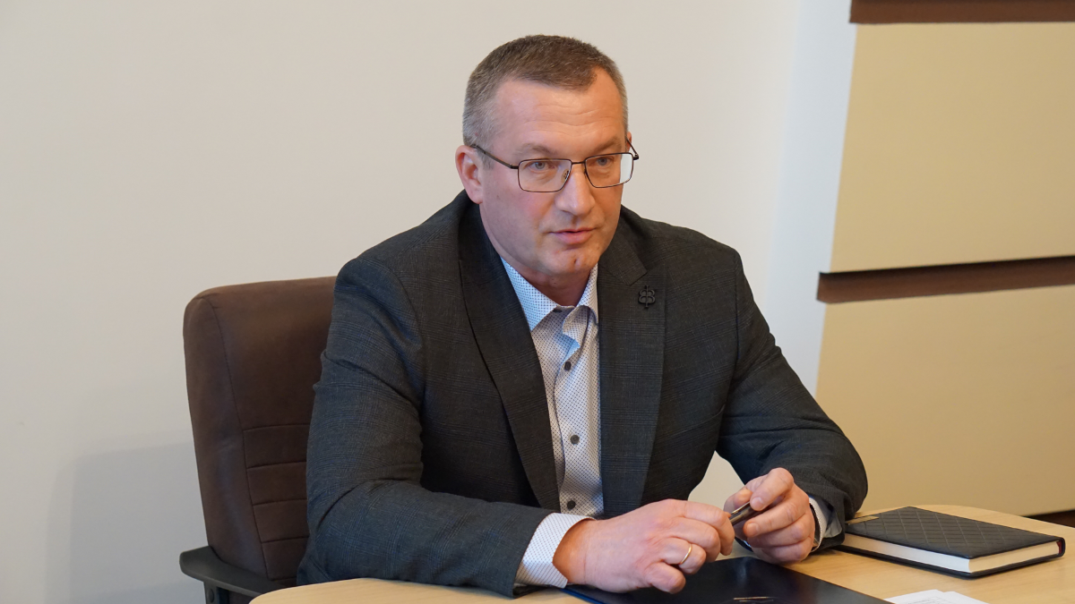5 серпня Головне управління ДПС в Івано-Франківській області очолив Віктор Яцишин. До цього, з 25 березня 2025 року, він обіймав посаду виконувача обов'язків керівника