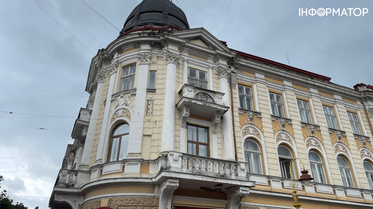В Івано-Франківську відкриють нову виставку «Франківської збірки», де представлять твори організаторів та лауреатів Міжнародної бієнале «Імпреза» (1989–1997 роки)
