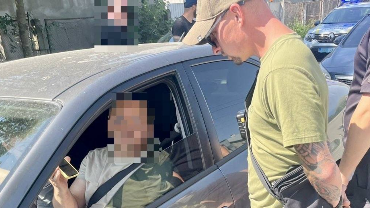 З 1 вересня всі військовослужбовці територіальних центрів комплектування та соціальної підтримки, які беруть участь у заходах оповіщення, використовують нагрудні боді-камери під час перевірки документів і вручення повісток