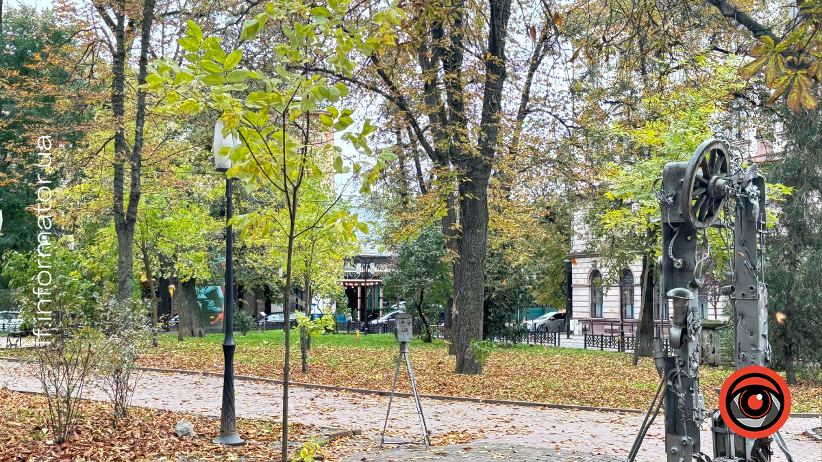 асоціації жовтня