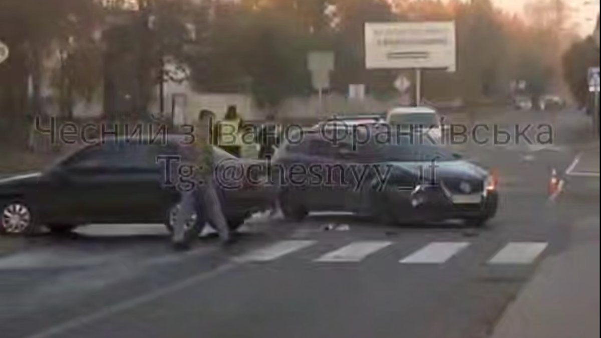 ДТП у Франківську на вул. Береговій
