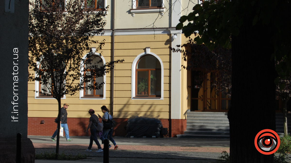 Скільки іноземців живе на Франківщині