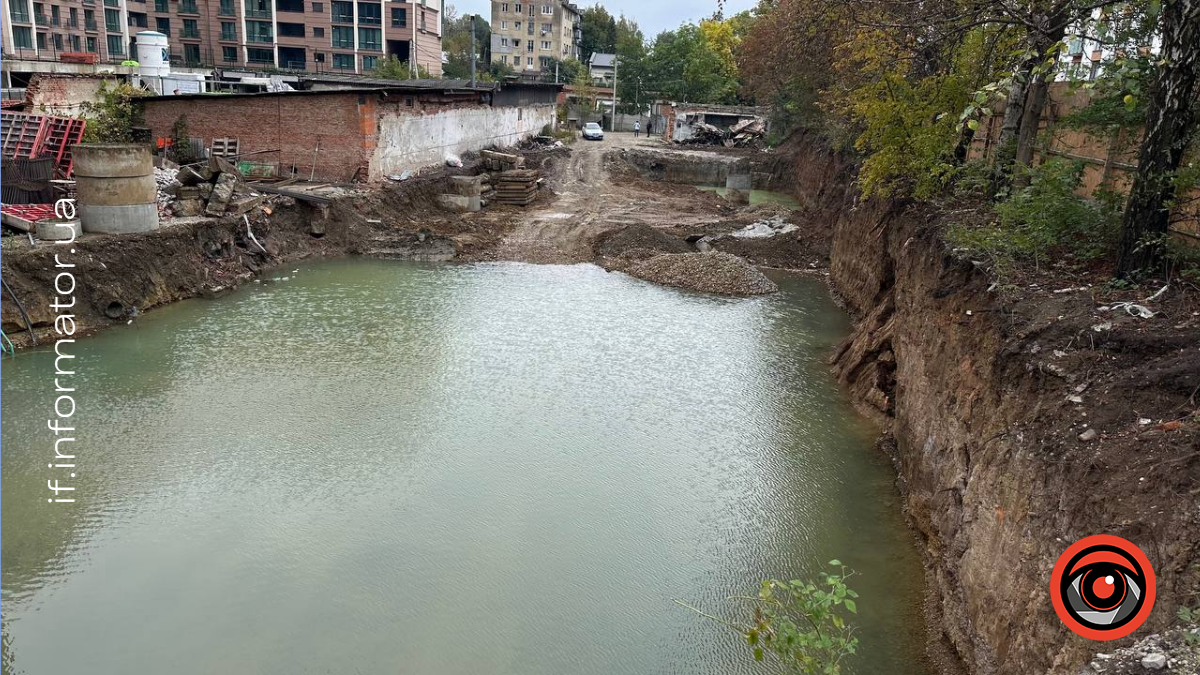 Будівництво біля озера ІФ