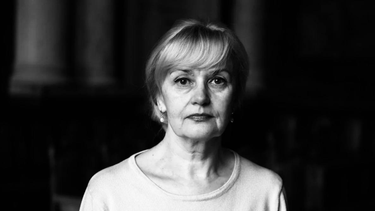 29 жовтня депутати Івано-Франківської міської ради звернулися до Президента України Володимира Зеленського та Голови Верховної Ради України Руслана Стефанчука із проханням присвоїти Ірині Фаріон звання «Герой України»