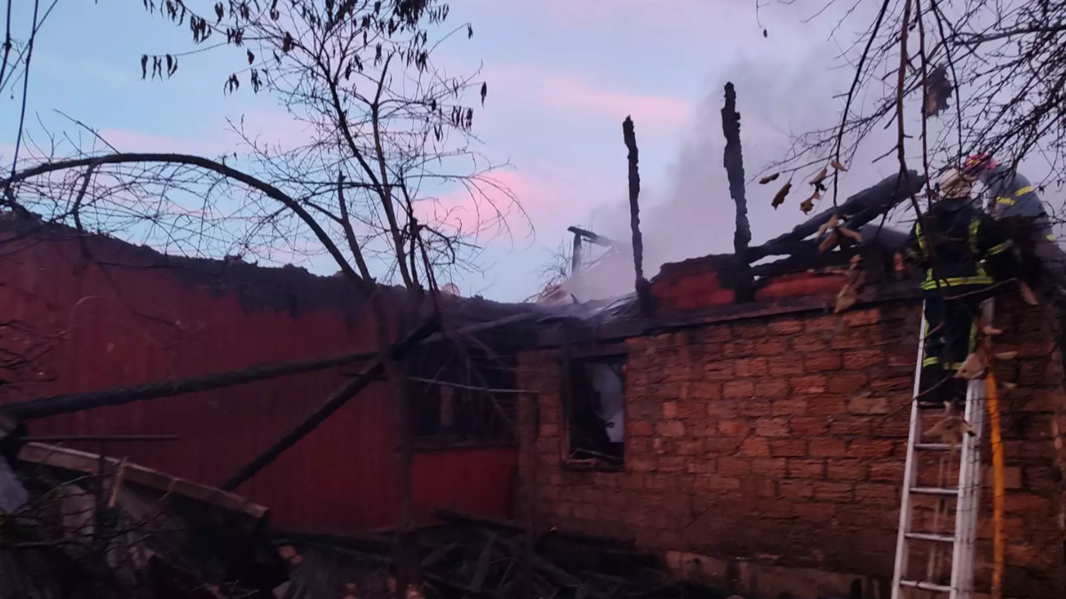 24 жовтня у селі Новий Мізунь Вигодської територіальної громади горіли два дерев'яні житлові будинки
