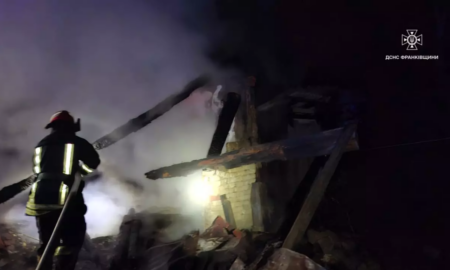 Зранку 27 жовтня у селі Дубівці Івано-Франківського району сталася пожежа в житловому будинку