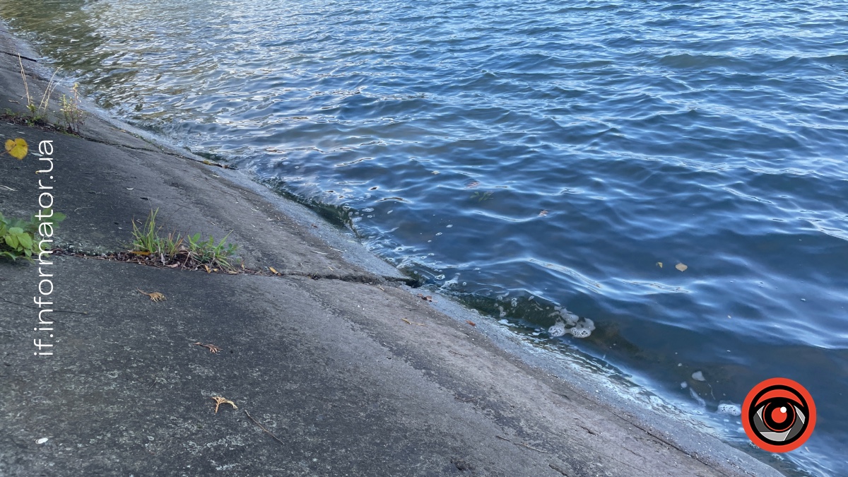 Стало відомо чому у міському озері впав рівень води