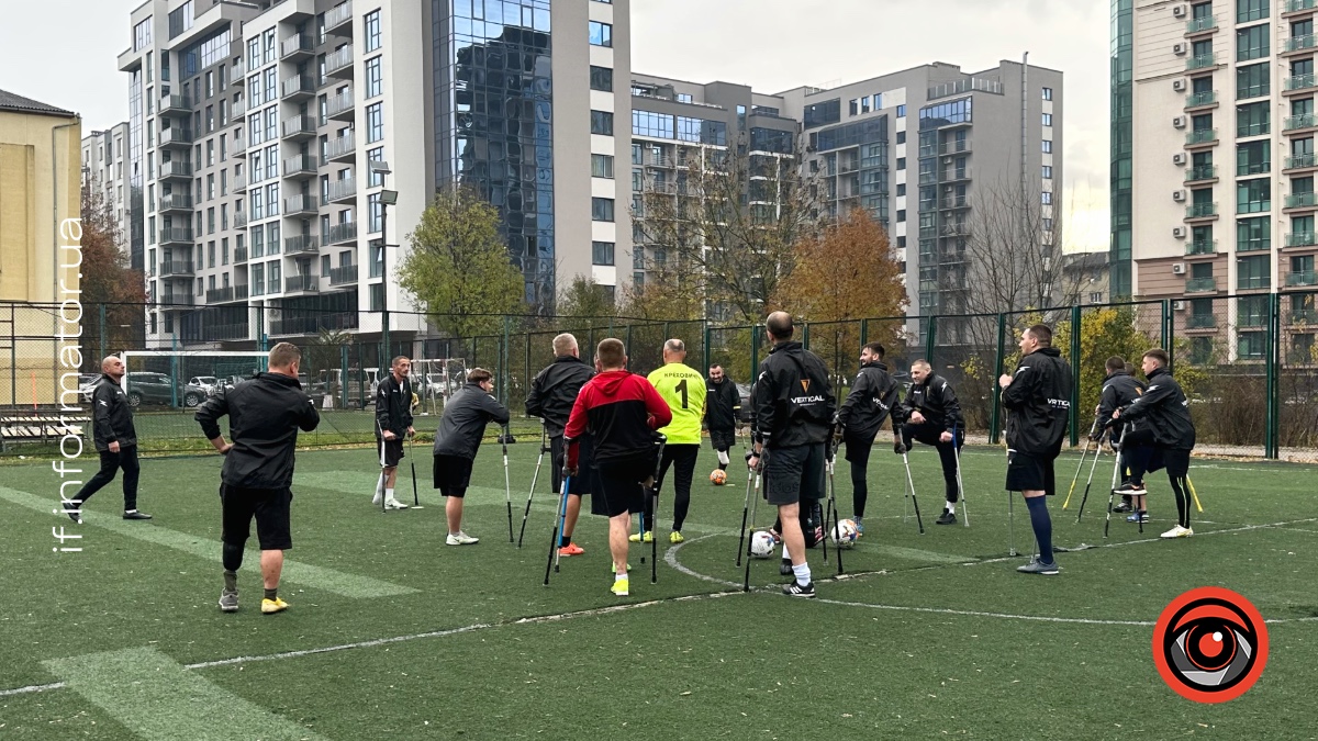 «На милицях зовсім інший вид футболу»: як тренується франківська ампфутбольна команда «Бартка»