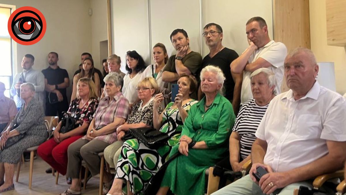 Сесія Вигодської селищної ради 10 липня 2024 року. Громада виступає проти зміни цільового призначення землі та будівництва мініГЕС/ФОТО з архіву Інформатора