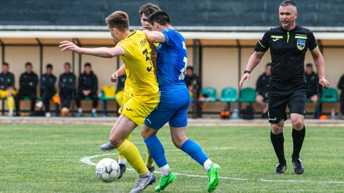 Арбітр Вадим Запрутняк