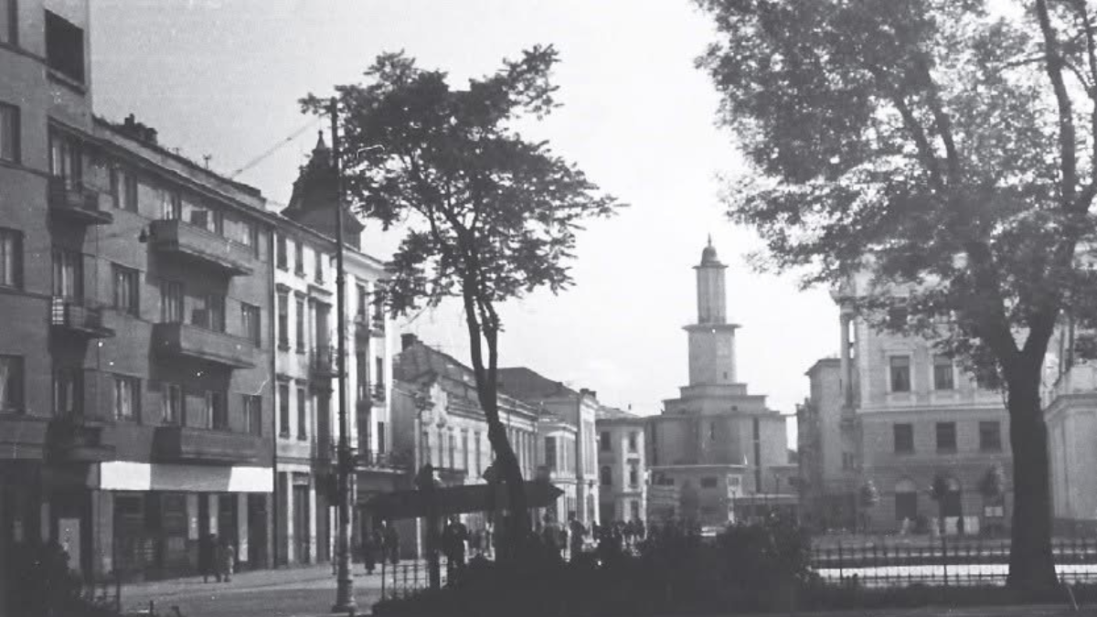 Ретро Франківськ