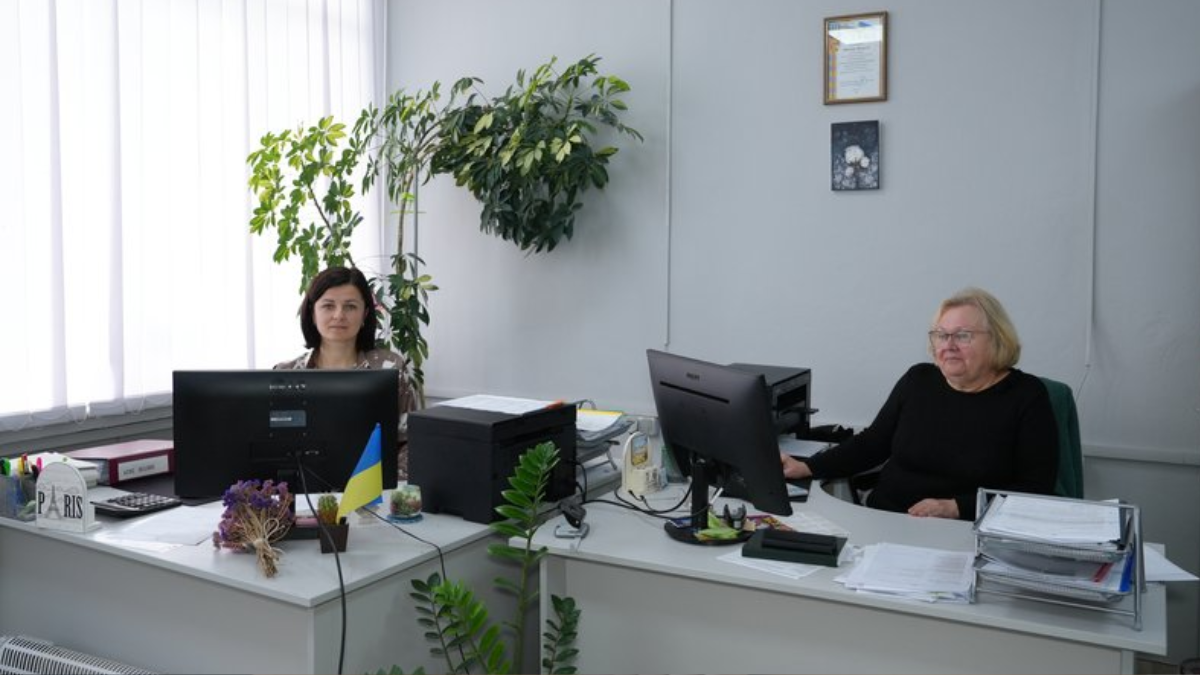 Працівники Єзупільської селищної ради. Суспільне Івано-Франківськ