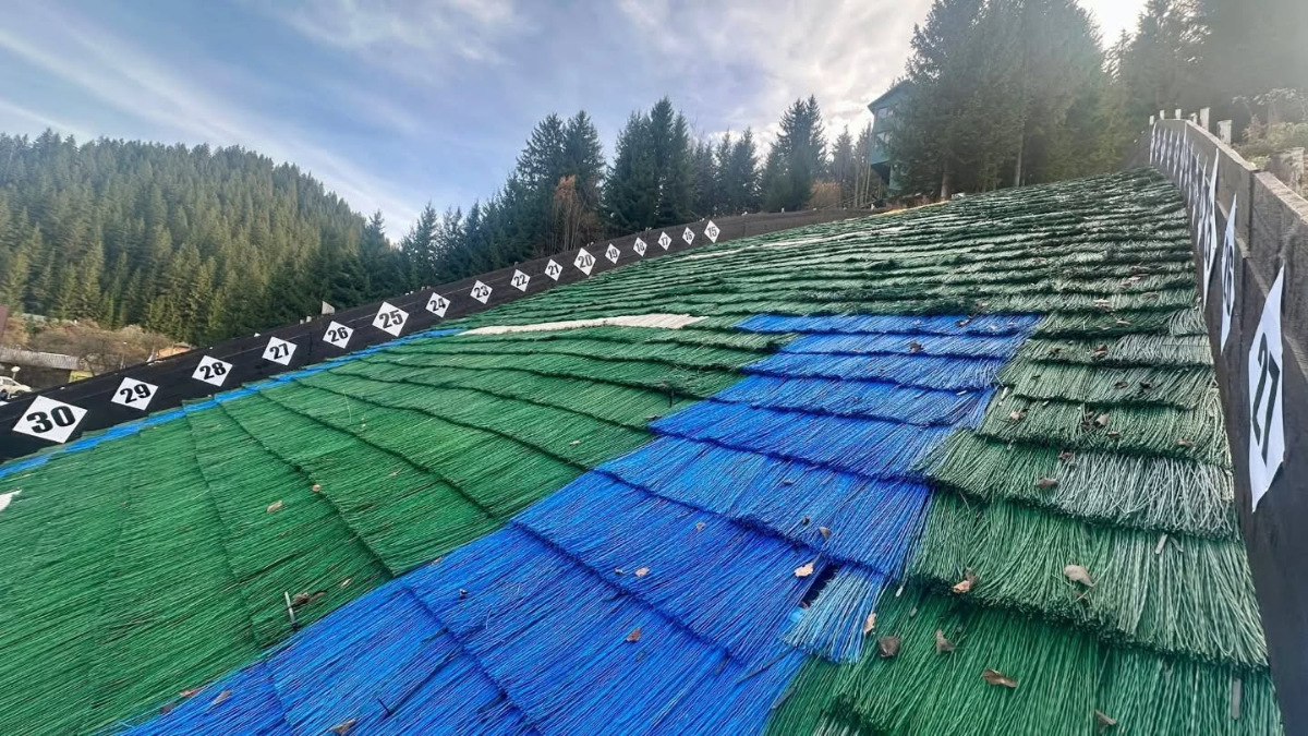 Відкриття комплексу трамплінів зі штучним покриттям у Верховині