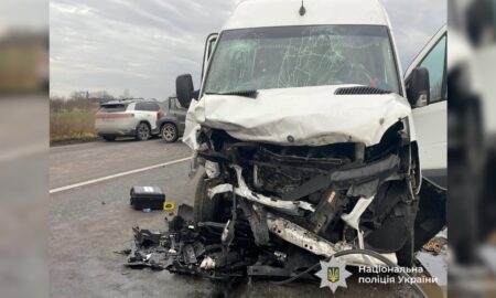 Внаслідок ДТП у Галичі загинула одна людина, ще восьмеро — травмовані