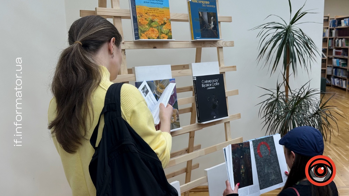 Що відбувається з книжковим ринком України? Коментує засновник книгарні «Сенс» Олексій Ерінчак