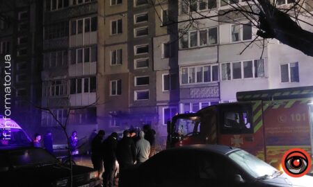 У Франківську на вул Хоткевича задимілося підвальне приміщення (ФОТО)
