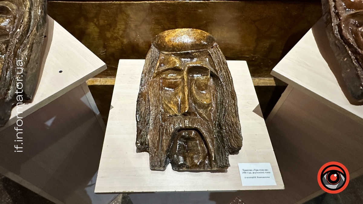 На виставці з нагоди 100-річчя з дня народження Опанаса Заливахи