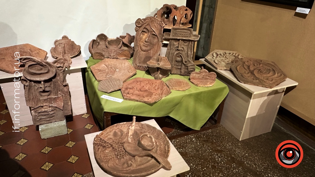 На виставці з нагоди 100-річчя Опанаса Заливахи