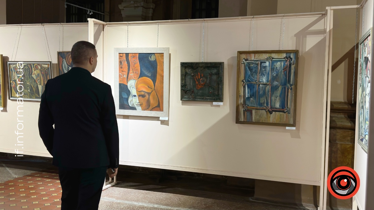 На виставці з нагоди 100-річчя Опанаса Заливахи