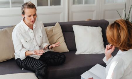 Українкам, чиї чоловіки понад року у війську пропонують доєднатися до безоплатної групи підтримки