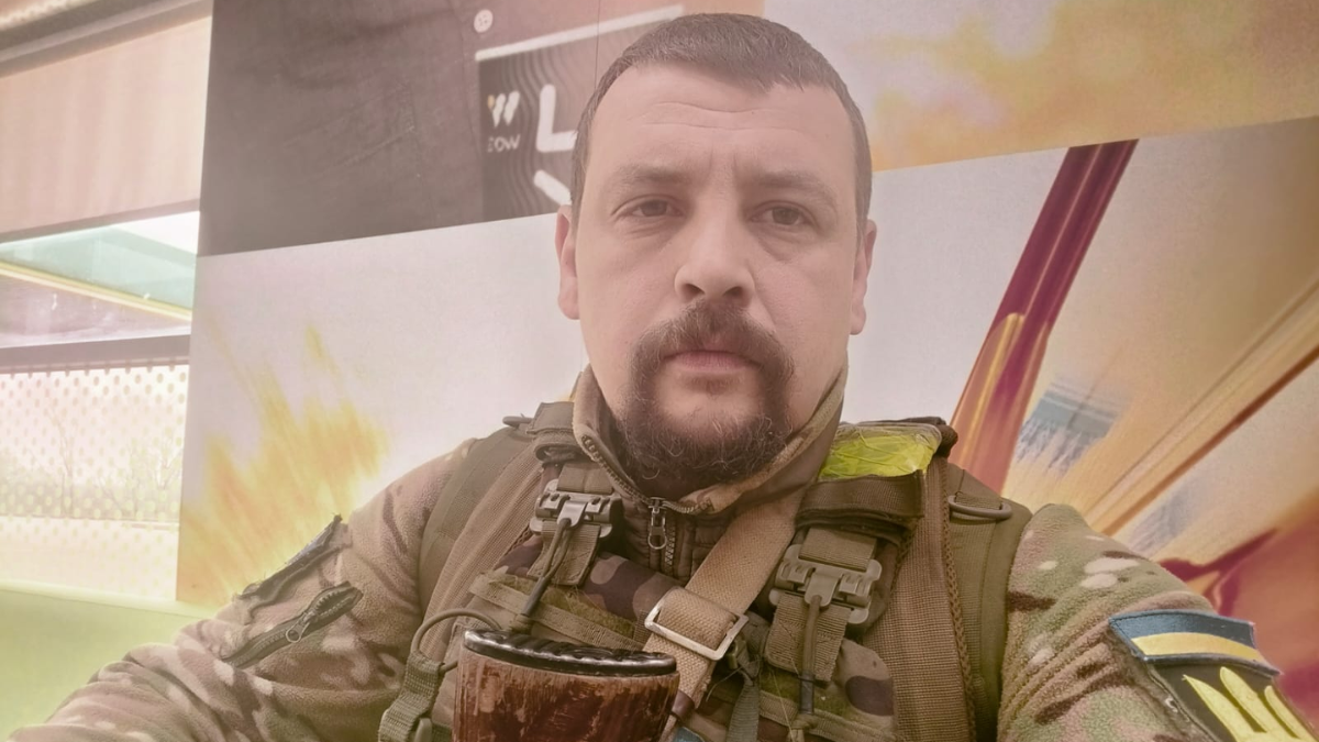 Віталій на псевдо «Сицилія» з Калуша тимчасово виконує обов’язки головного сержанта одного з підрозділів 102-ї окремої бригади ТрО