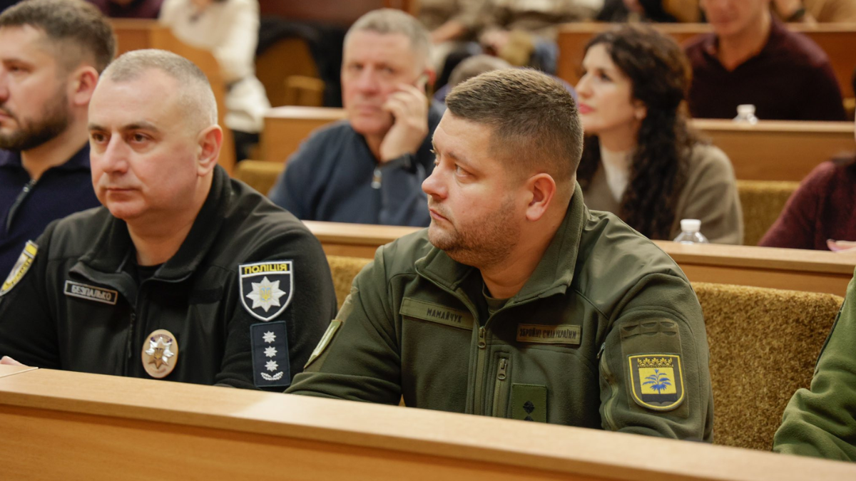 9 грудня під час сесії Івано-Франківської обласної ради представили тимчасового виконувача обов’язків Івано-Франківського обласного територіального центру комплектування та соціальної підтримки Євгена Мамайчука