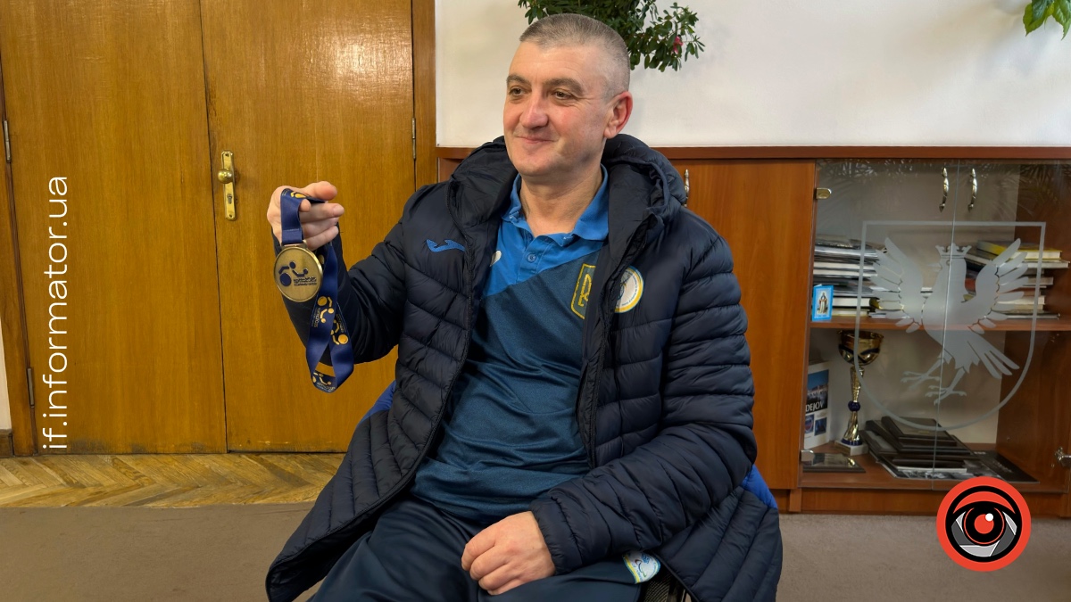 Бронзовий призер Чемпіонату Європи з паратенісу Василь Петрунів розповів про участь у змаганнях