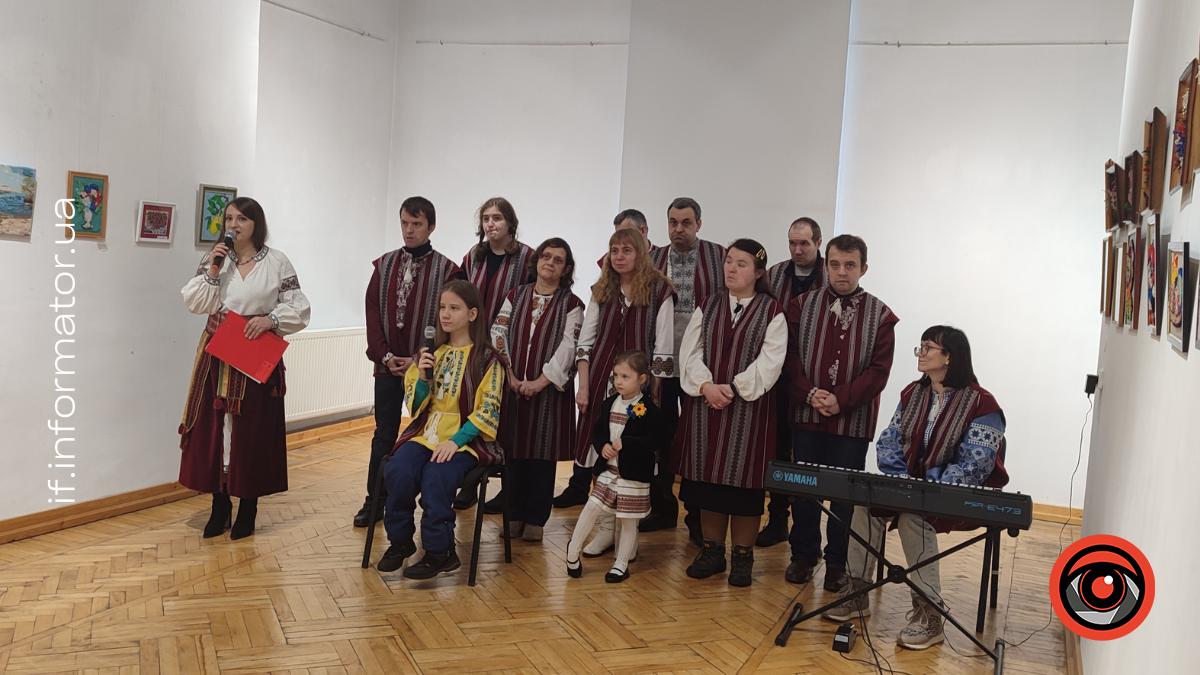 Презентація виставки «Коли у серці творчість, а в душі завжди тепло»