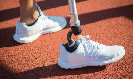 Де люди з інвалідністю мають право на позачергове обслуговування