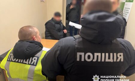 «Вимагали гроші за неіснуючі борги»: на Франківщині повідомили про підозру злочинній організації