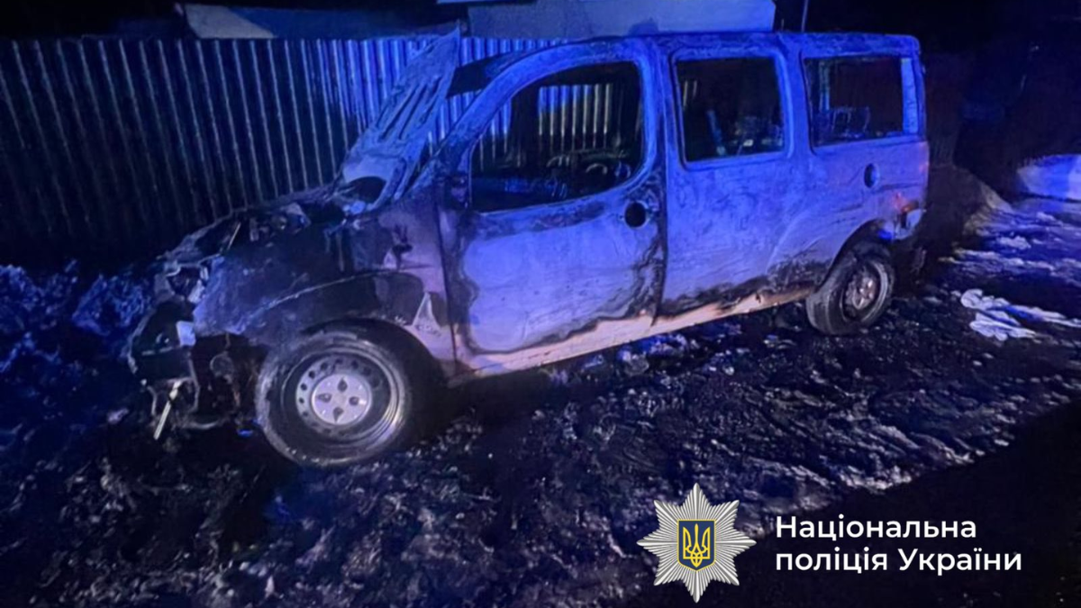11 січня в селі Новиця Новицької територіальної громади чоловік навмисно підпалив автомобіль