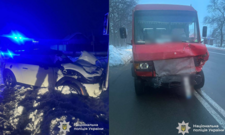 На Прикарпатті у ДТП з легковиком і мікроавтобусом травмувались п’ятеро людей