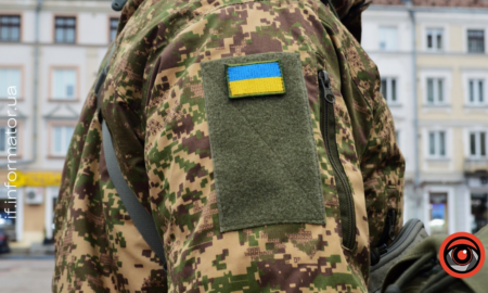 В Івано-Франківську продовжує роботу обласний ветеранський простір «Ветеран ПРО», що функціонує при Івано-Франківській обласній державній адміністрації. Це центр підтримки для ветеранів, їхніх родин та близьких, де надають фахові консультації з питань соціального захисту, адаптації після служби та супроводу.