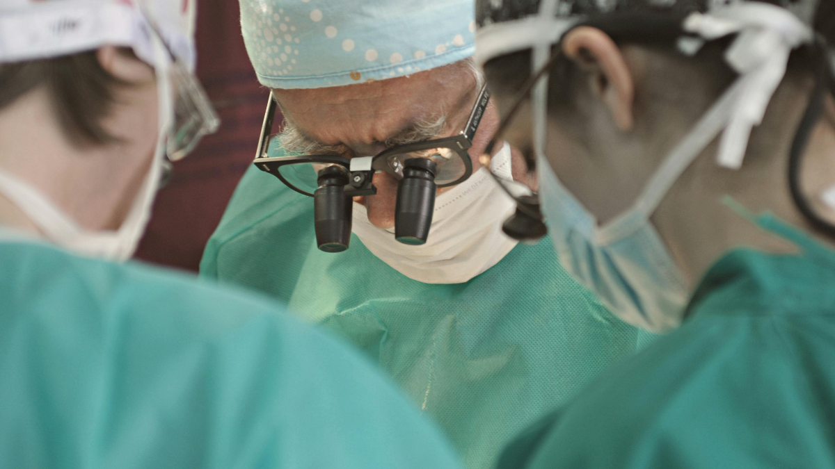 У Снятинській лікарні врятували пацієнтку з кістою