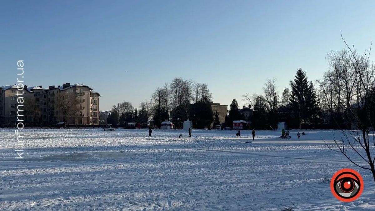 ковзанка на озері Руфа