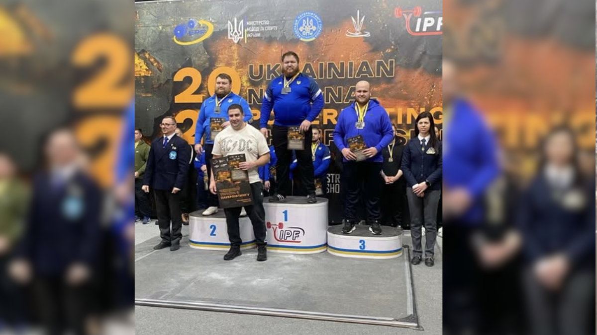 На чемпіонаті України з пауерліфтингу прикарпатці стали призерами у всіх вікових категоріях