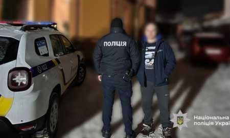 На Прикарпатті чоловік запустив салют: поліція розшукала порушника