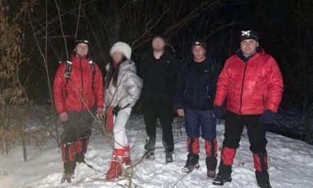 Напередодні Нового року двоє туристів із міста Суми заблукали під час мандрівки маршрутом урочище «Найстаріше дерево» поблизу Яремче на Івано-Франківщині