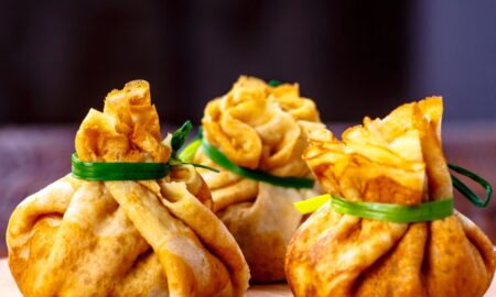 Як приготувати млинці з лососем у цікавій подачі