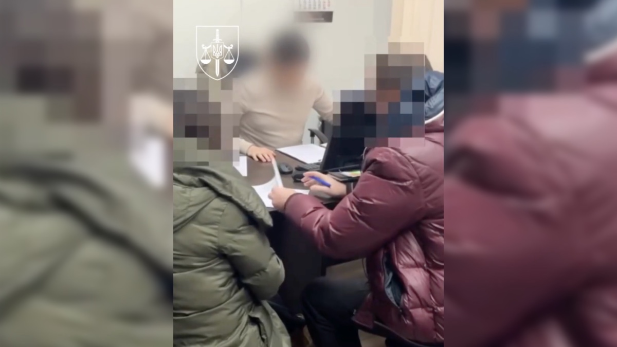 Привласнив 2,7 млн грн допомоги родині загиблої захисниці «Азовсталі»: на Прикарпатті викрили злочин