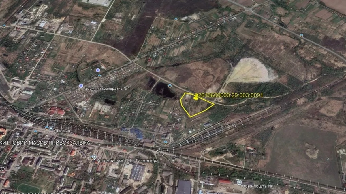 У віддаленному мікрорайоні Коломиї продають земельну ділянку за мінімум 6,9 млн грн