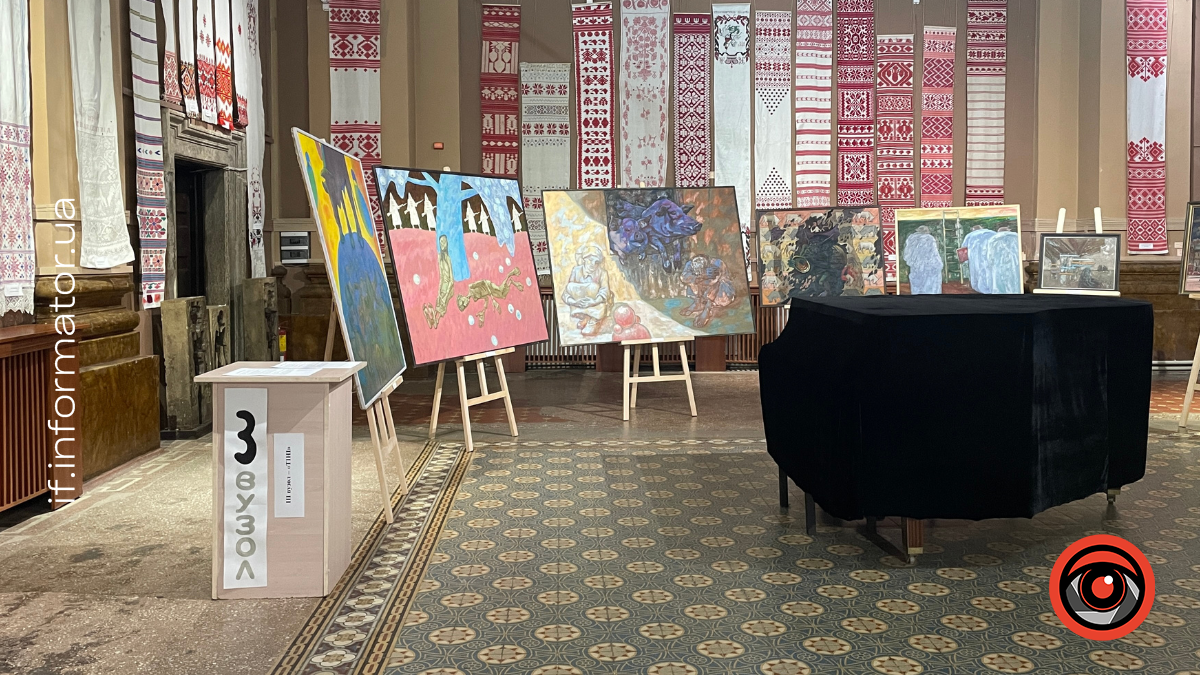У Франківську відкрили виставку художніх робіт Миколи Жулінського