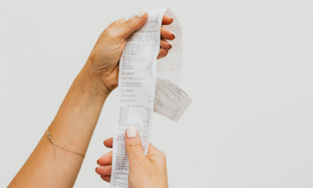 Прикарпатці можуть долучитись до пілотного проєкту єЧек: як скористатись і які переваги