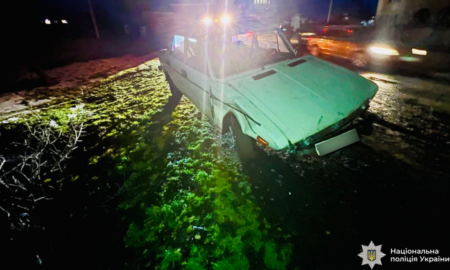 У селі Рожнів п'яний водій врізався в бетонну конструкцію