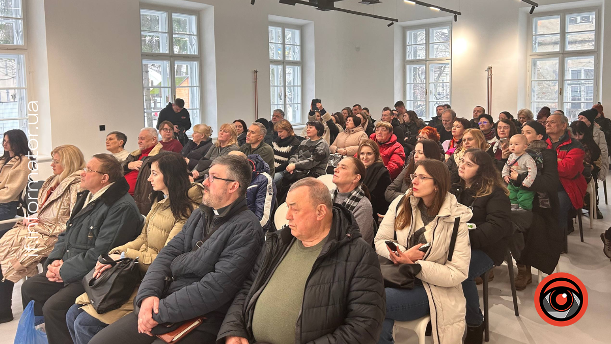 Франківці проти будівництва біля моста-довгобуда на Пасічній