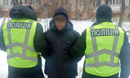 У Франківську викрили 24-річного чоловіка, якого підозрюють у системному збуті наркотиків