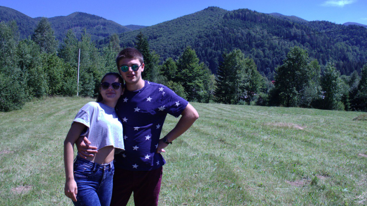 «Ми купаємось у професії»: інтерв’ю з театральною сім’єю Марини і Олега Панасів з Івано-Франківська